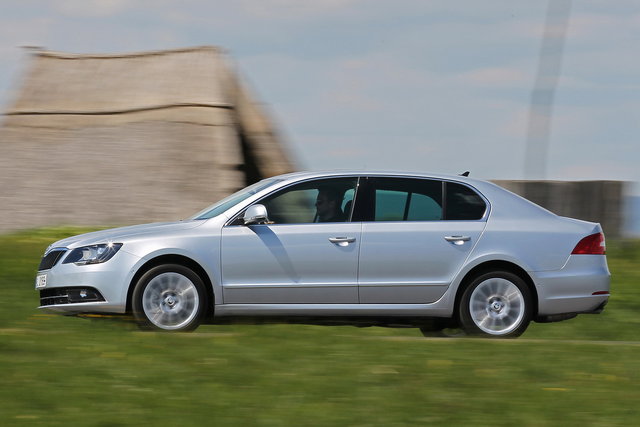 skoda superb restyling 2013 16