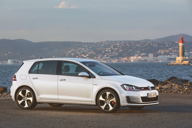 volkswagen golf gti 15