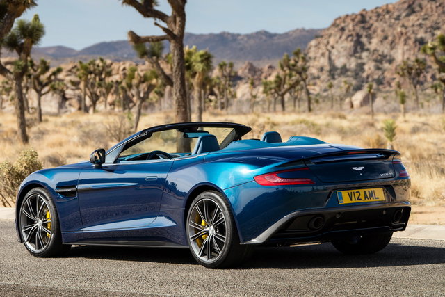 aston martin vanquish volante 01