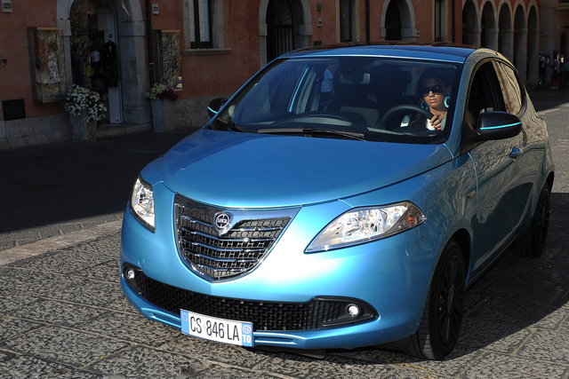 lancia ypsilon elefantino 09
