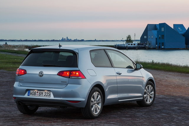 volkswagen golf bluemotion 08