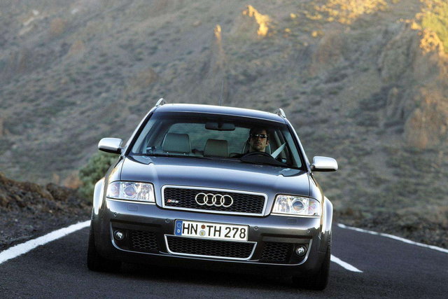 audi rs6 avant 2002 1