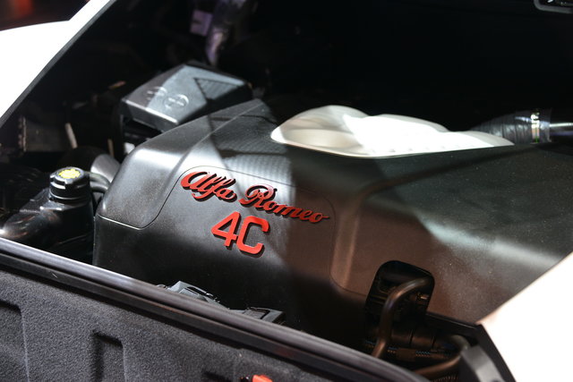 alfa romeo 4c 6