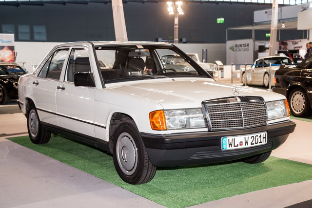 mercedes 190 6689