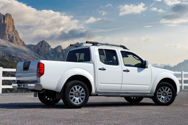 nissan navara 2013 8