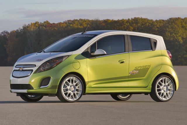 2013 sema chevrolet sparkev 010