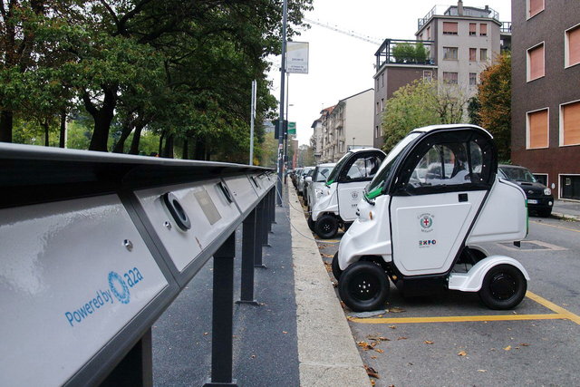 eq car sharing milano elettriche 1