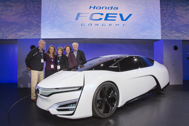 honda fcev 2013 11