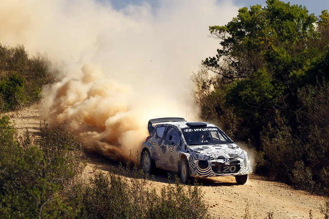 hyundai i20 wrc 2013 1