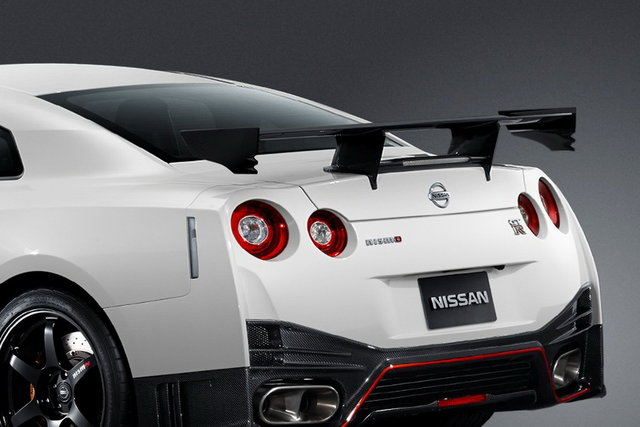 nissan gt r nismo 09