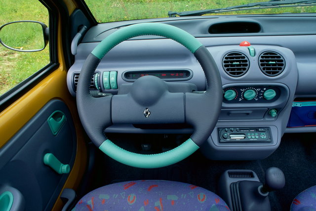 renault twingo storia 02