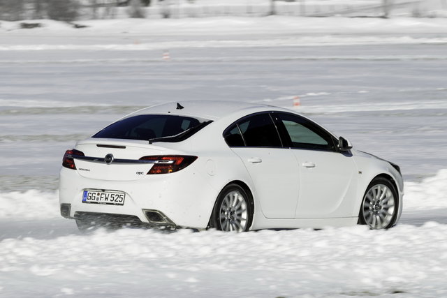opel 4x4 guida neve 14