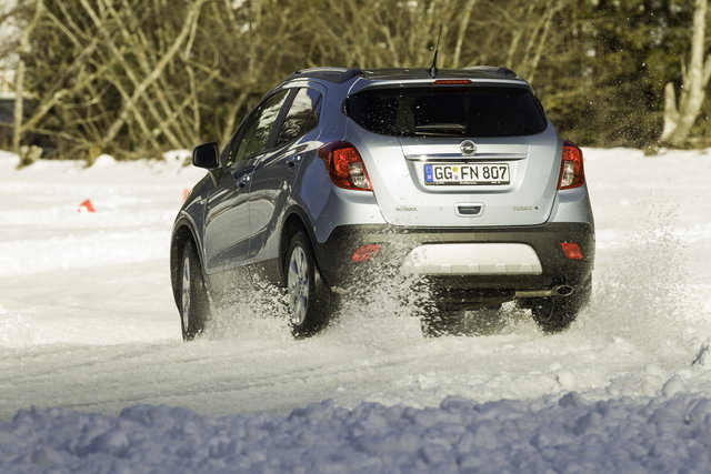 opel 4x4 guida neve 19