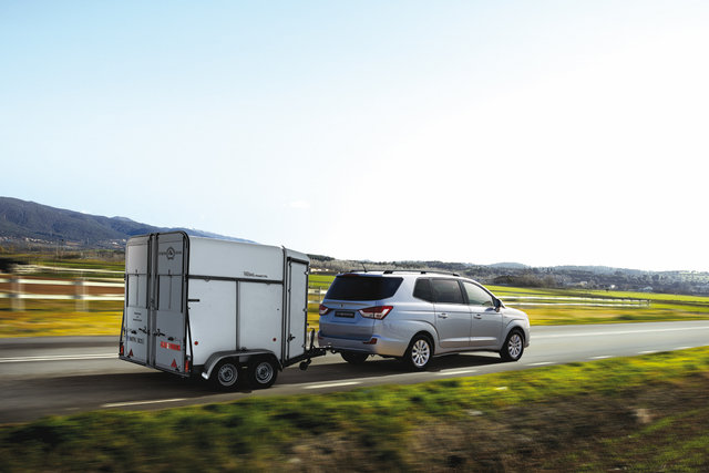 ssangyong rodius 2013 13