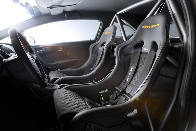 opel astra opc extreme 000009