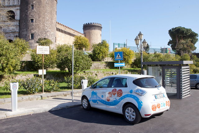 renault ciro car sharing napoli 6