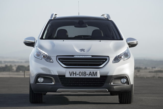 peugeot 2008 06
