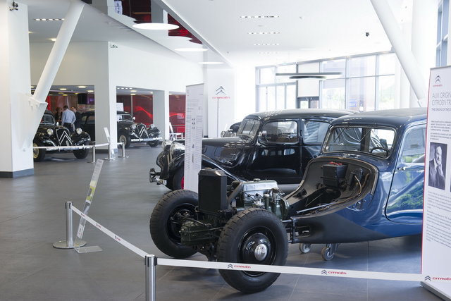 citroen traction avant 10