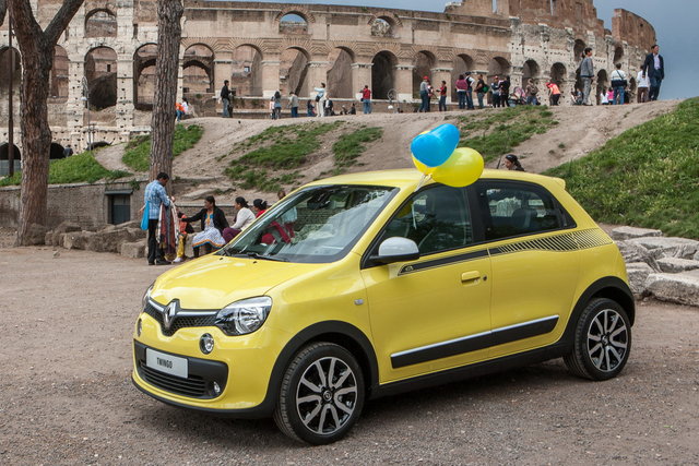 renault twingo roma 08