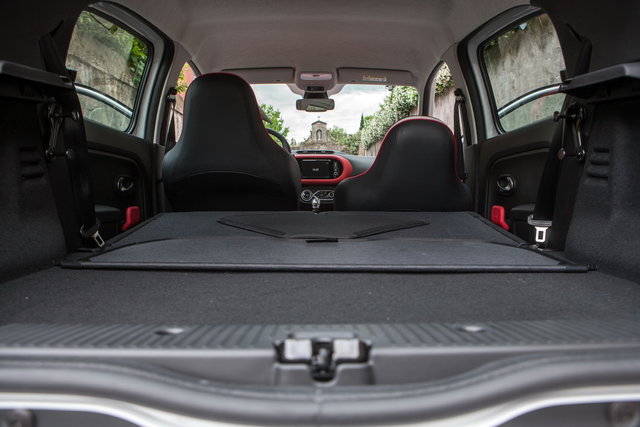 renault twingo roma 12