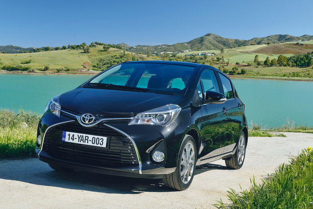 toyota yaris restyling 2014 01