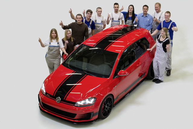 volkswagen golf gti wolfsburg edition 04