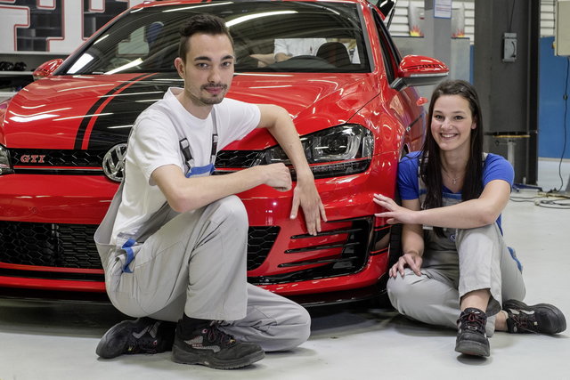 volkswagen golf gti wolfsburg edition 10