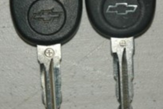 061614 ignition keys slot vs hole