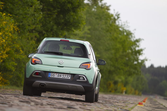 opel adam rocks 291960
