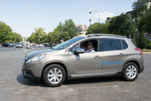peugeot hybrid air 04