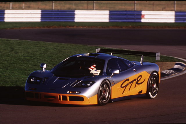 mclaren f1 gtr 2