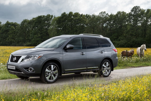 nissan pathfinder russia 11