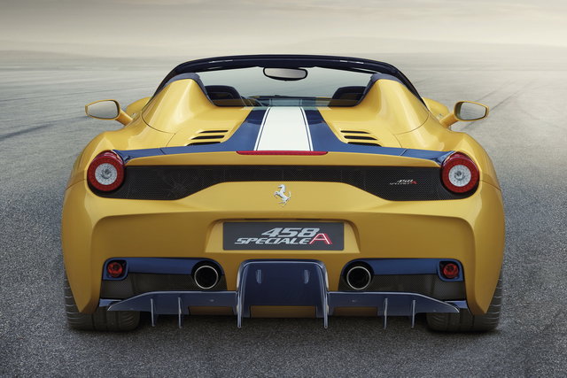 ferrar 458 speciale a 8