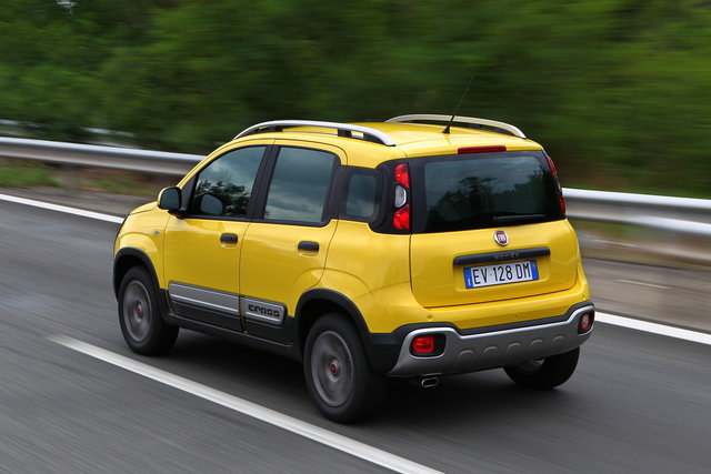 fiat panda cross 2014 35