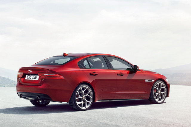jaguar xe 2015 03