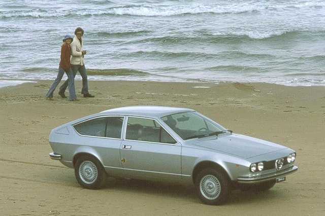 alfa romeo alfetta gtv 2