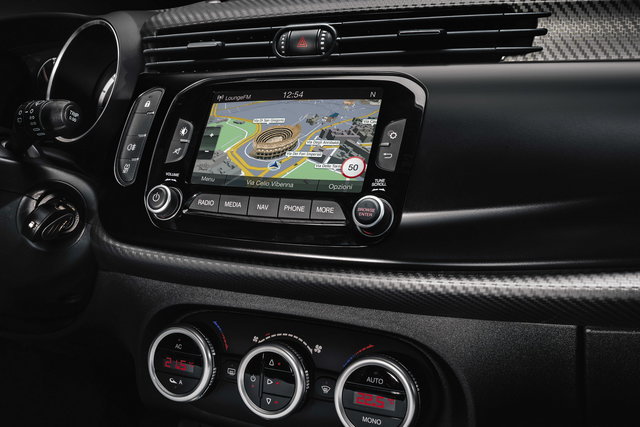 alfa romeo giulietta sprint 2014 15