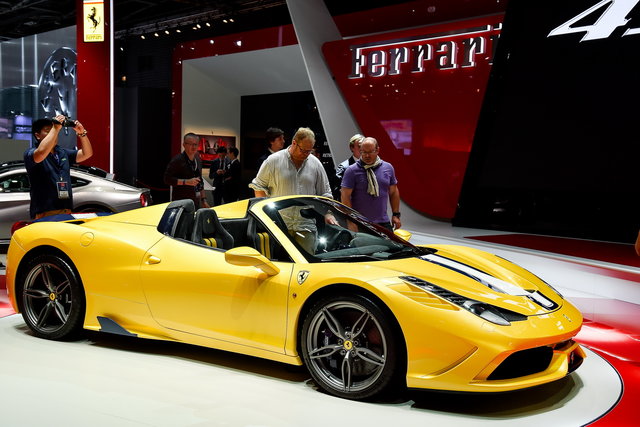 ferrari 458 speciale a 5