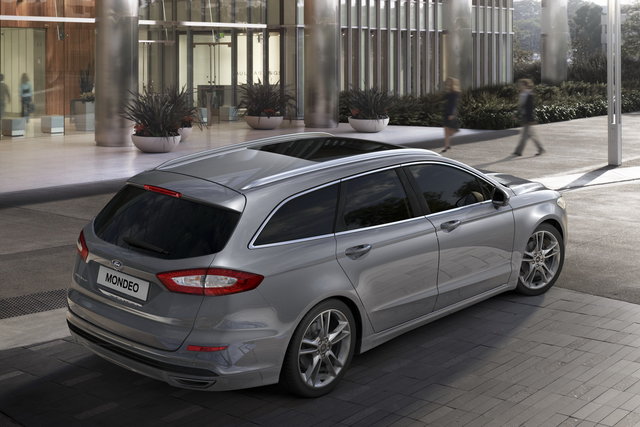 ford mondeo wagon 2015 1