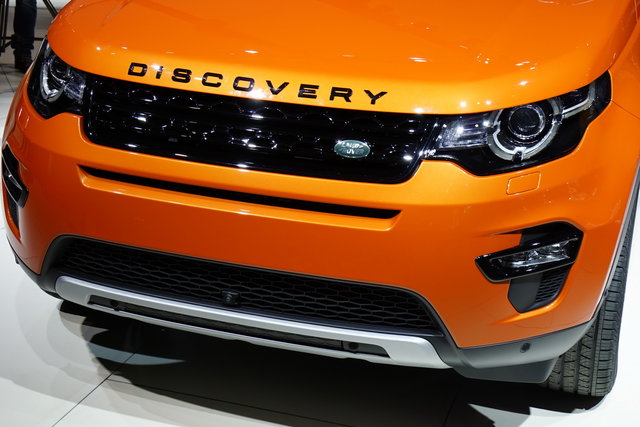 land rover discovery sport 5