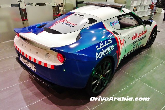 lotus evora dubai ambulanza 1