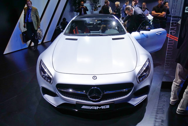 mercedes amg gt parigi 2