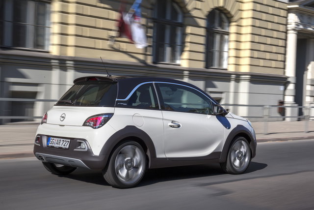 opel adam rocks 2014 27