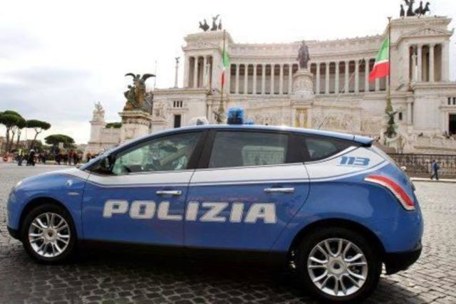 polizia nuova livrea auto 2