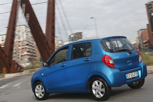 suzuki celerio primo contatto 19
