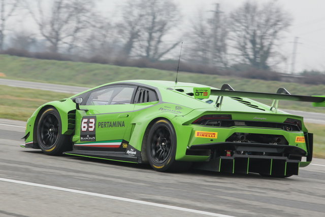 lamborghini huracan gt3 4