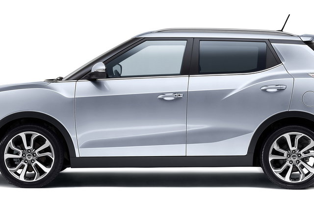 ssangyong tivoli 06