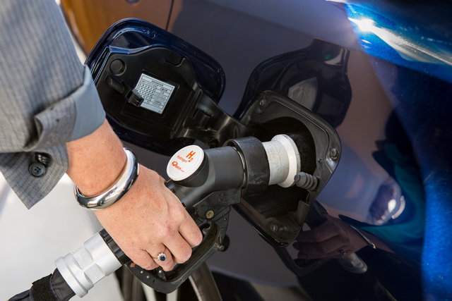 toyota mirai 3 2