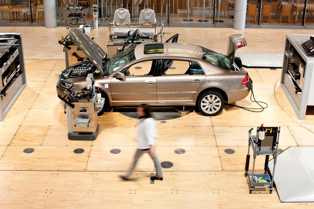 volkswagen phaeton 2010 01
