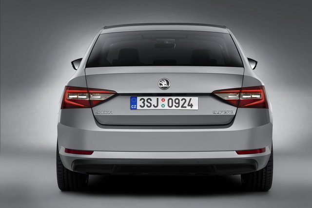 skoda superb 2015 03